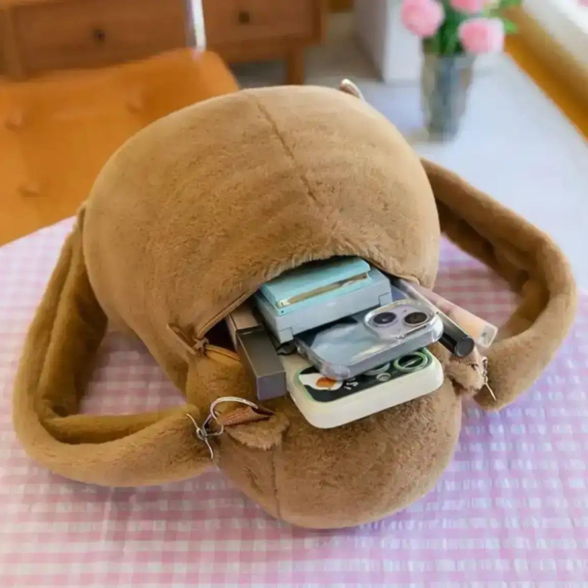 Morral de capibara con flor 4