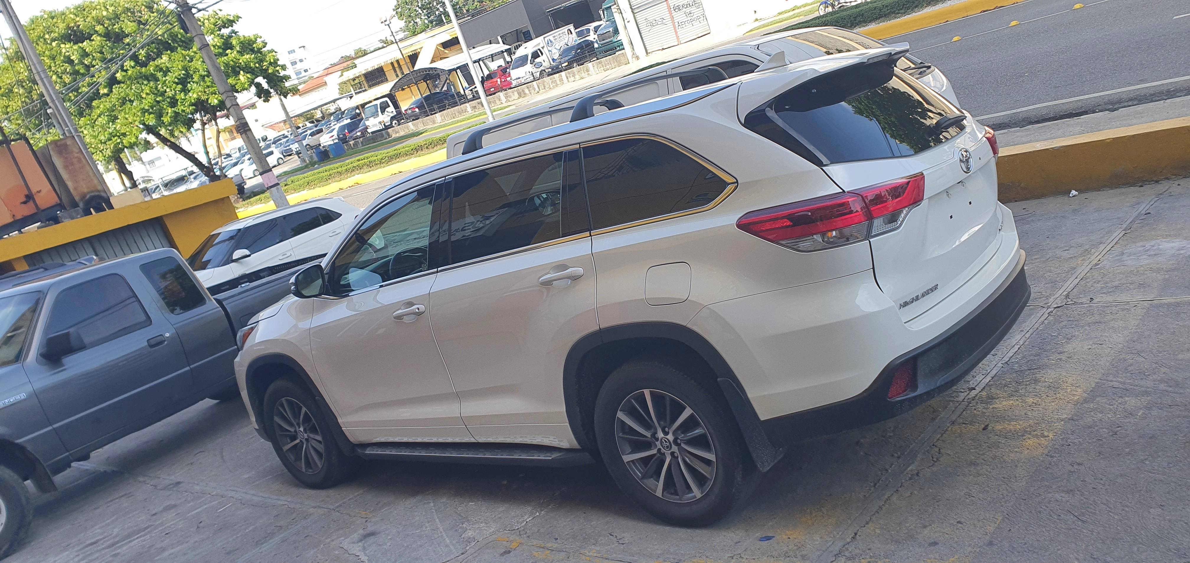 ESTRIBOS TOYOTA HIGHLANDER 2014-2020 4