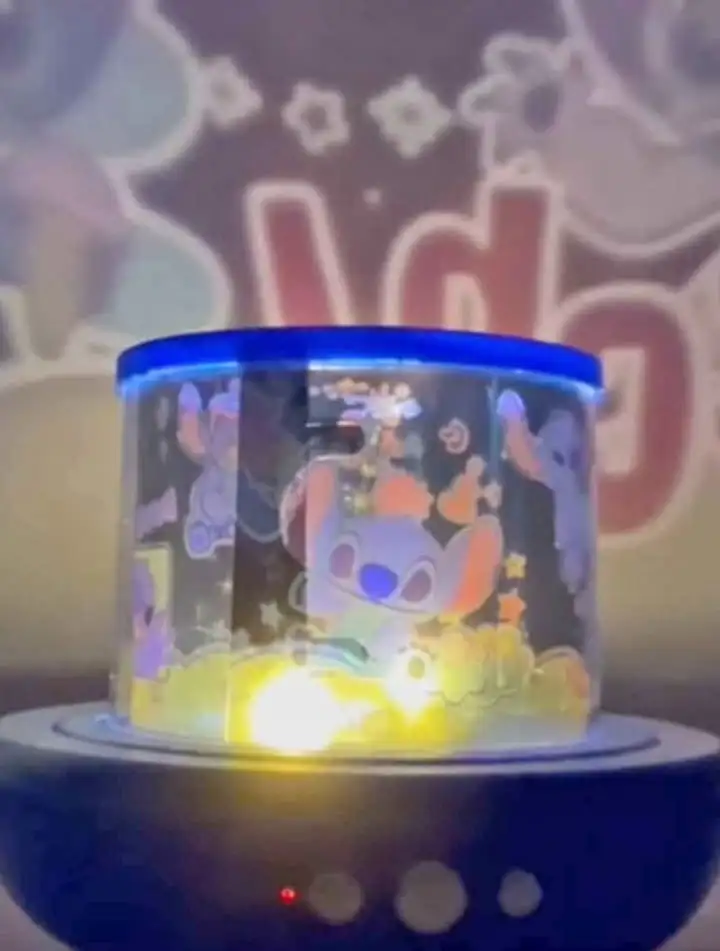 *PROYECTOR 📽️ STITCH CON BOCINA BLUETOOTH 