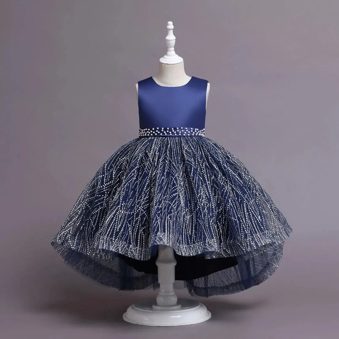 VESTIDO ELEGANTE CON COLA AC 2