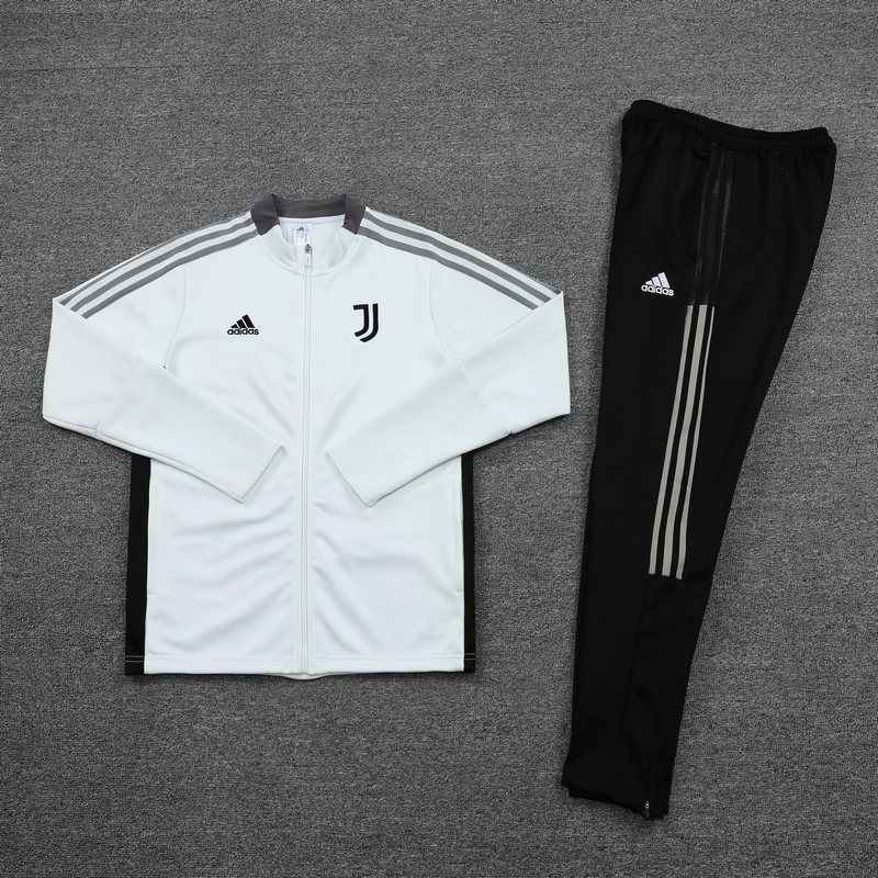 BUZO DEPORTIVO DE PRESENTACION DE JUVENTUS 3