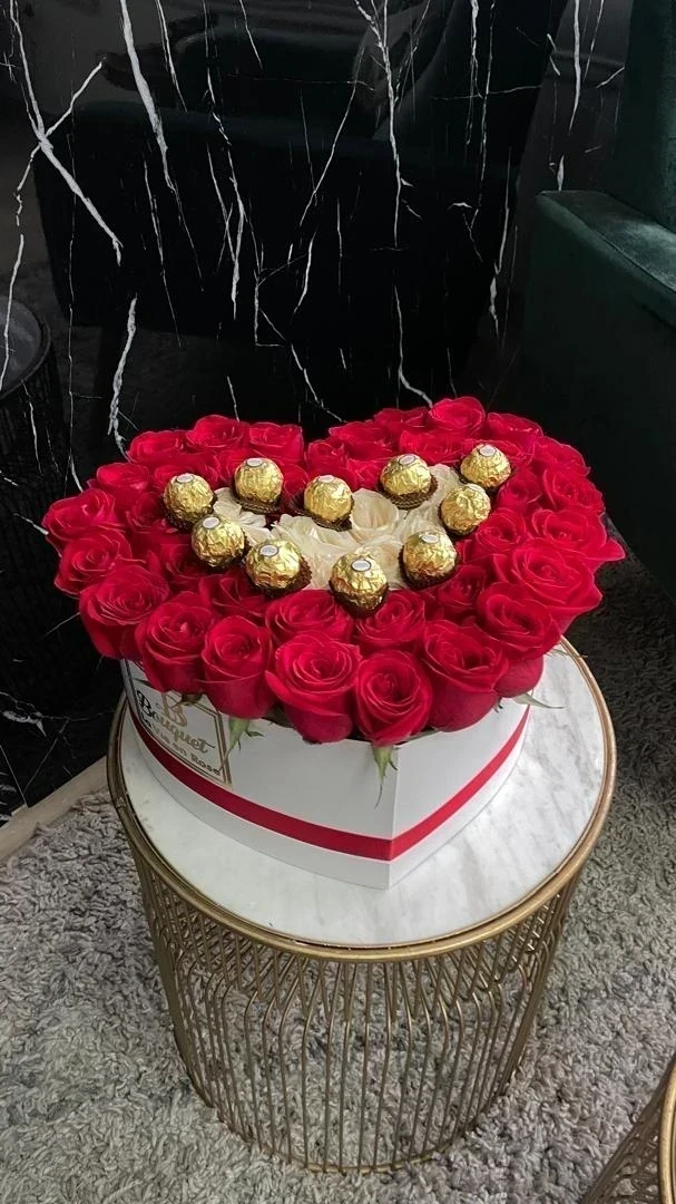 Corazon mediano con ferreros  4