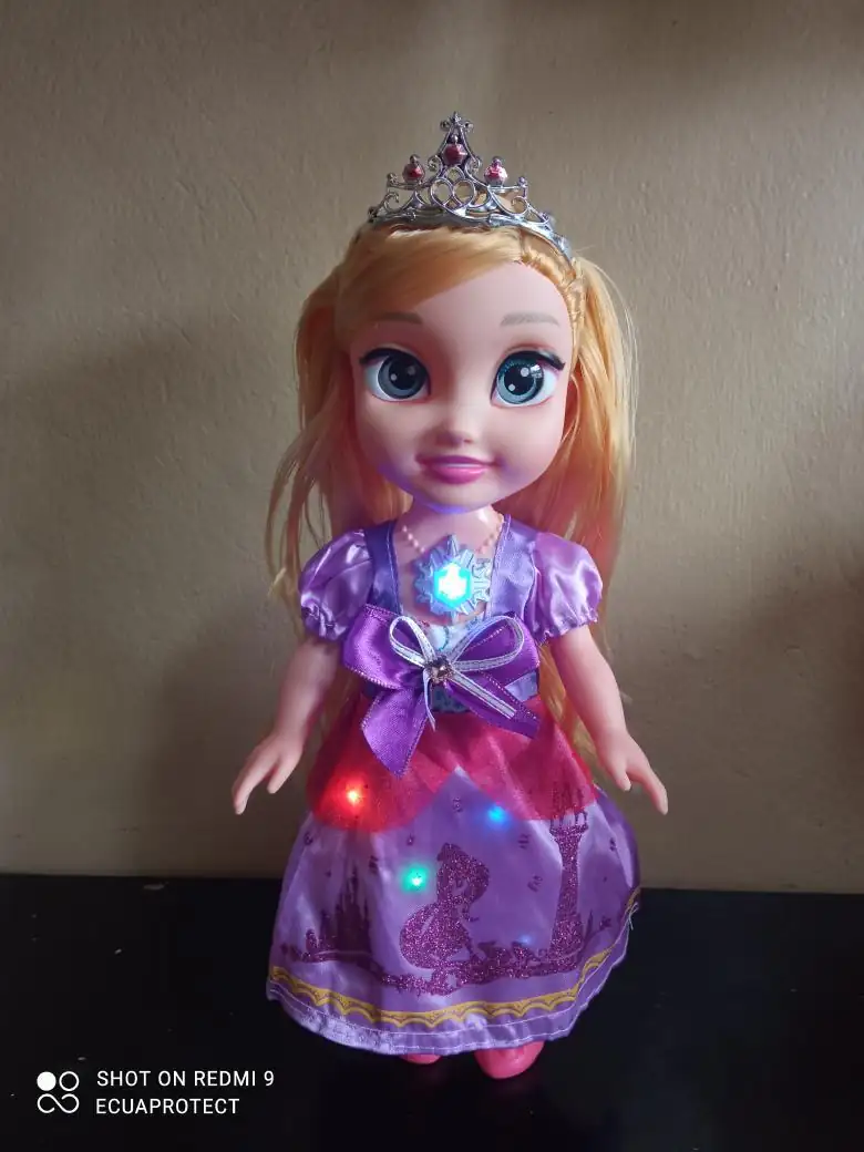 MUÑECA DISNEY RAPUNZEL 👑