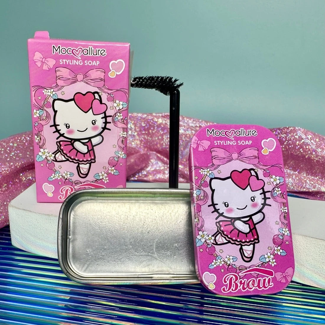 JABON FIJADOR CEJAS HELLO KITTY 2