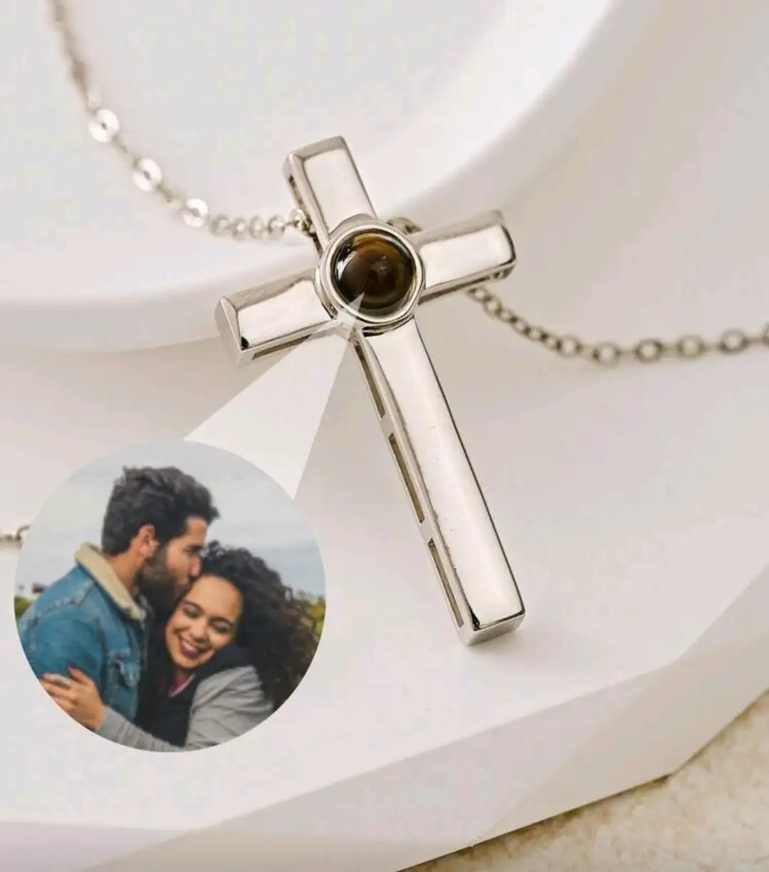 1 pieza Collar de cruz con proyección de foto y texto conmemorativo personalizado | Collar de cruz de proyección conmemorativa personalizada de acero inoxidable con retrato grabado | Collar de cruz de proyección electrolítica conmemorativa | Regalo de bendición de cruz | Collar conmemorativo de pareja personalizado | Regalo para madre | Regalo para padre | Regalo para amigo | Collar de pareja minimalista | Regalo conmemorativo de cumpleaños | Collar de cruz de proyección minimalista con imagen personalizada 2