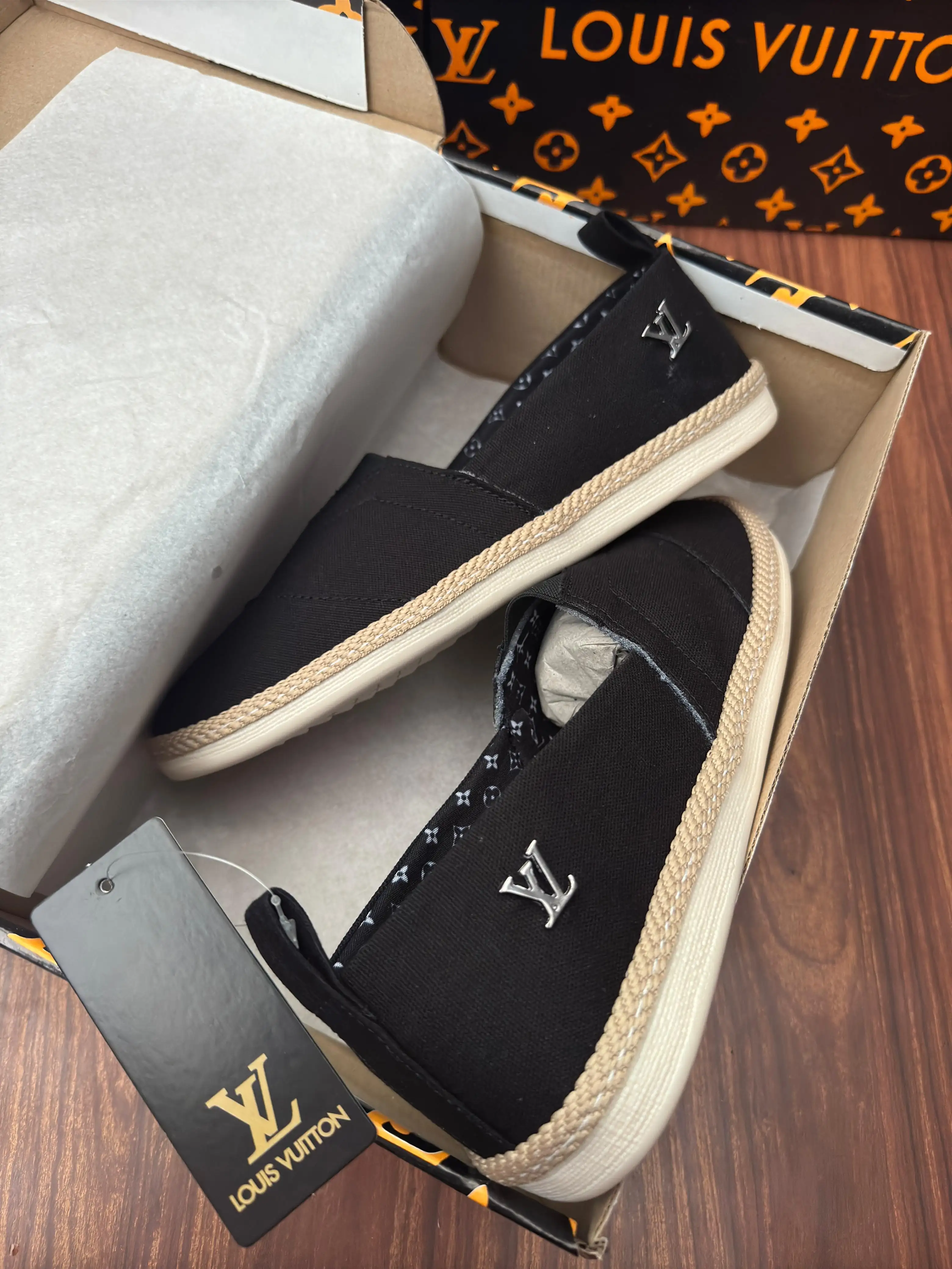 SAPATILHAS LOUIS VUITTON  4