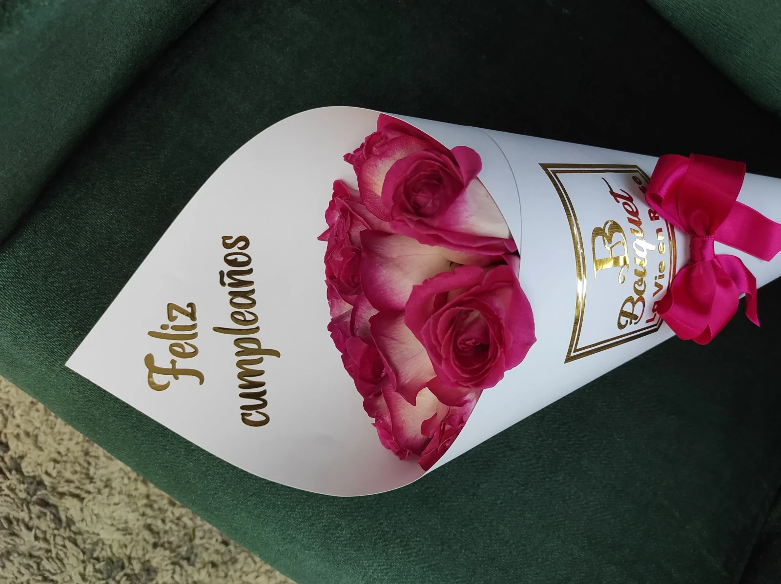Cono de 12 rosas 5