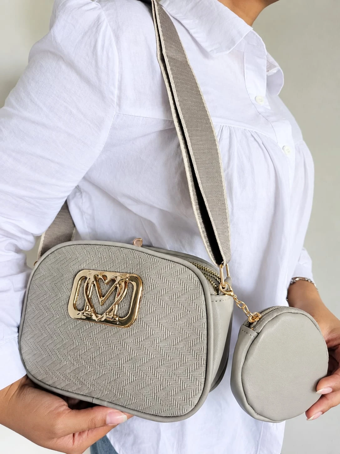 Bolso Manos Libres + Monedero Gris MV 2