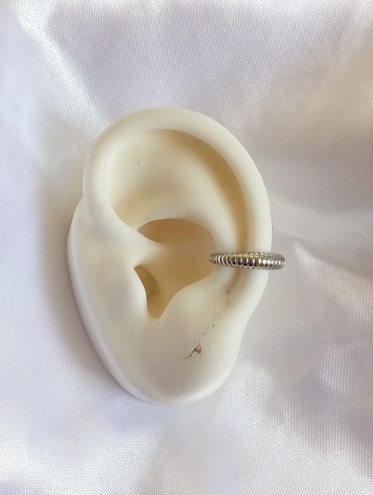 EARCUFF GUSANO PLATEADO