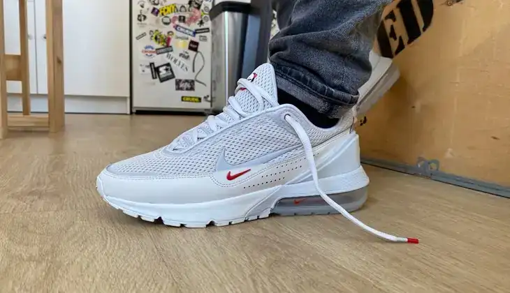 AIR MAX PULSE  4
