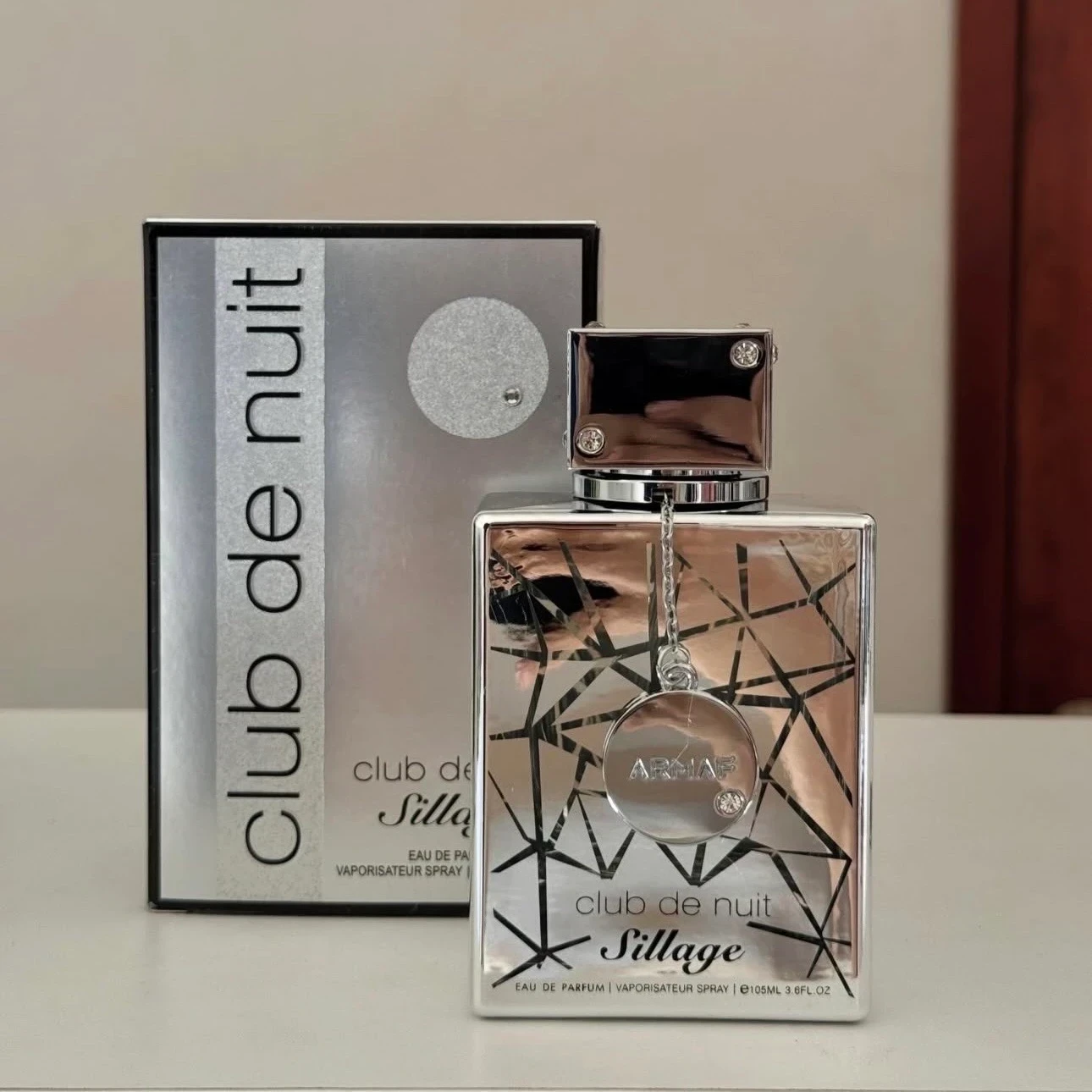 1.1 - Club de Nuit Sillage Armaf - Unisex