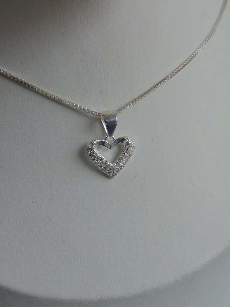 JUEGO PLATA LEY 925 CONTORNO CORAZON MICROCIRCONES 2