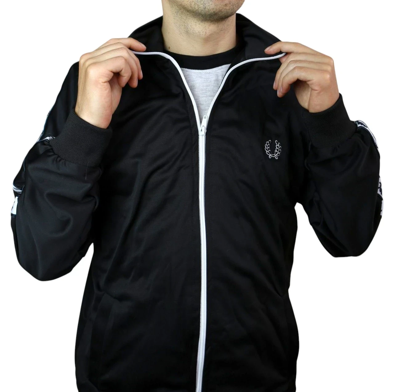 Chaqueta deportiva negra talla S 