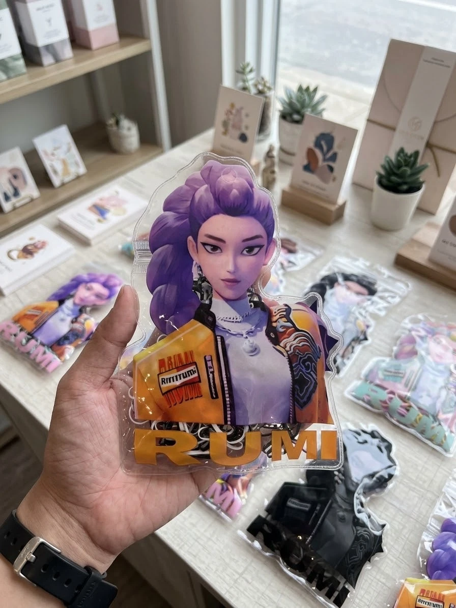 paquete de 12 bolsitas con ligas tpu de tematica kpop 2