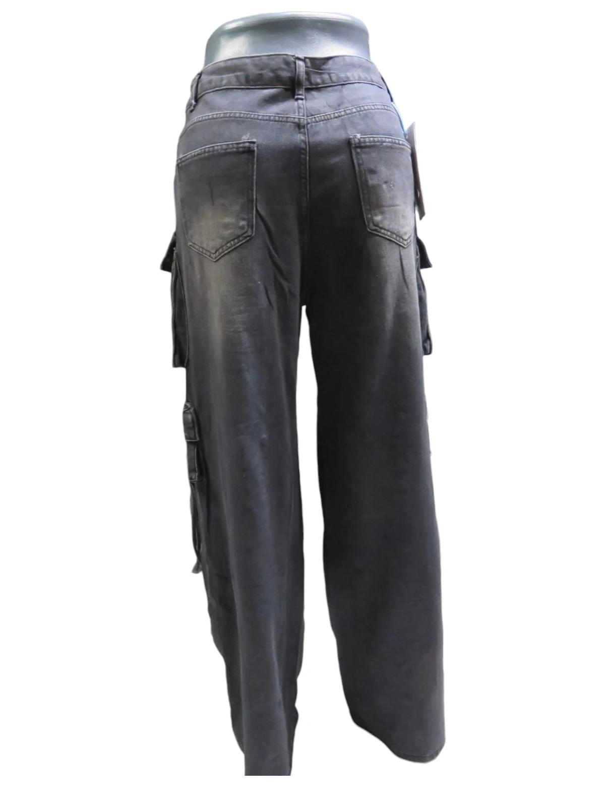 Pantalon negro cargo 2