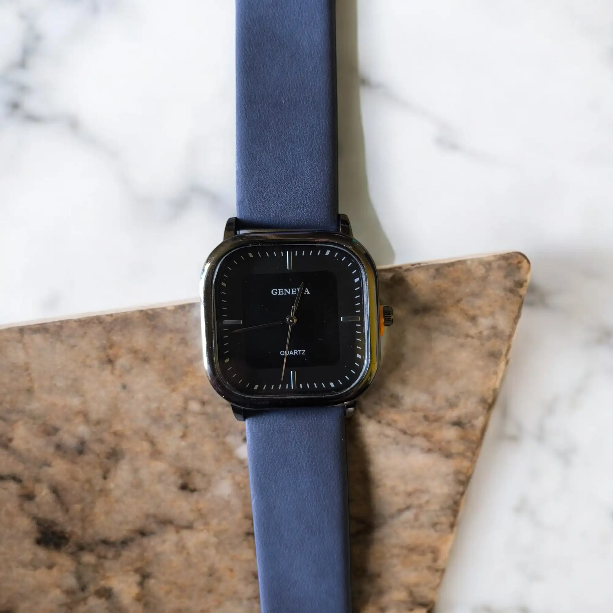 Reloj cuadrado azul ll 3
