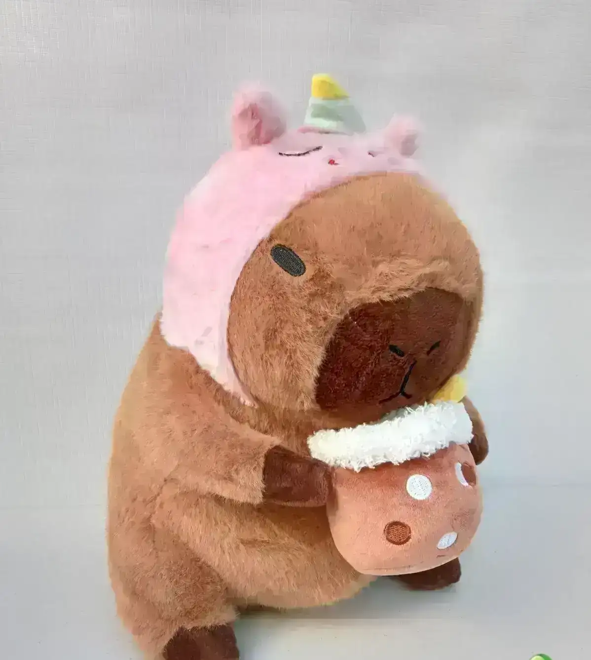 Capibara unicornio  2