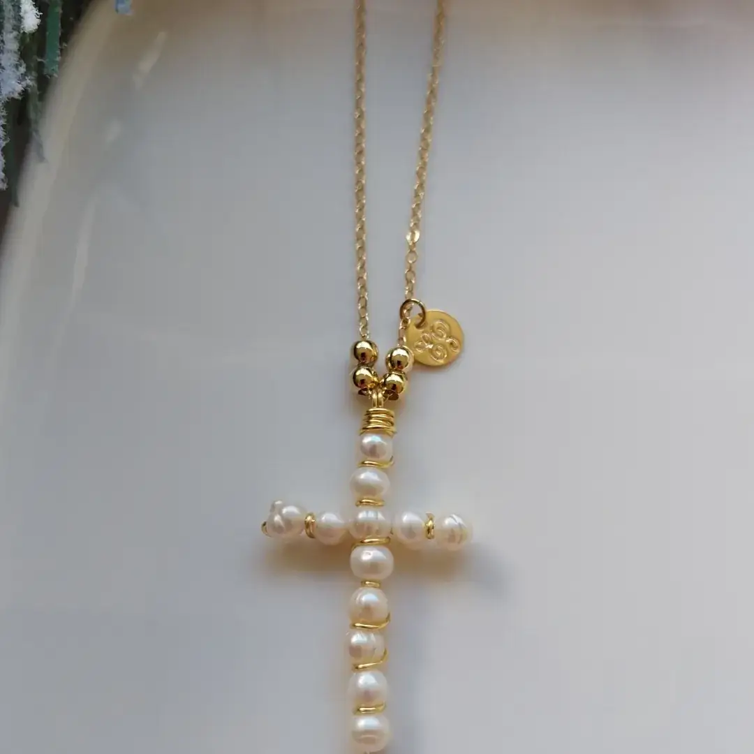Cruz de Perlas 2