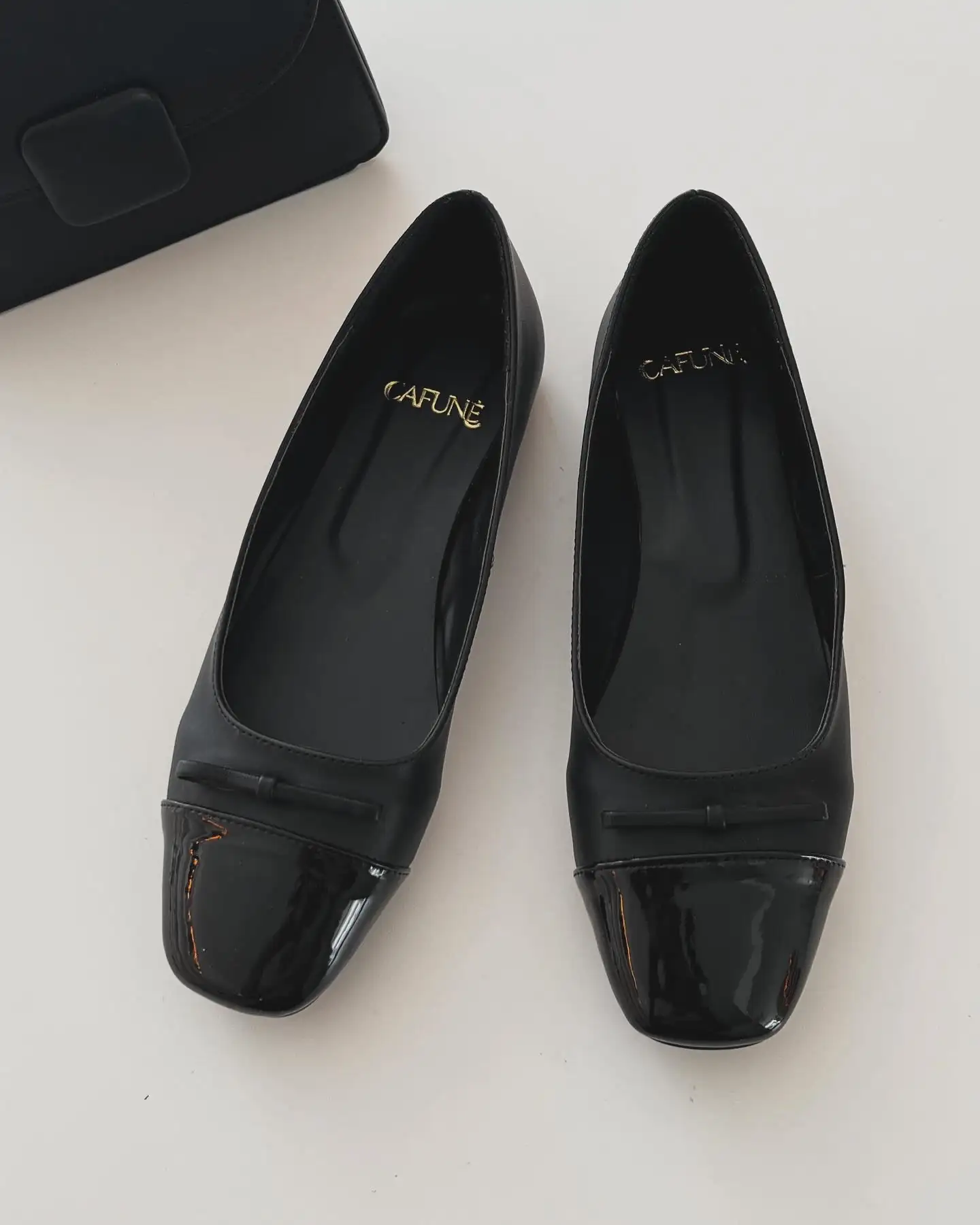 Flats Black 