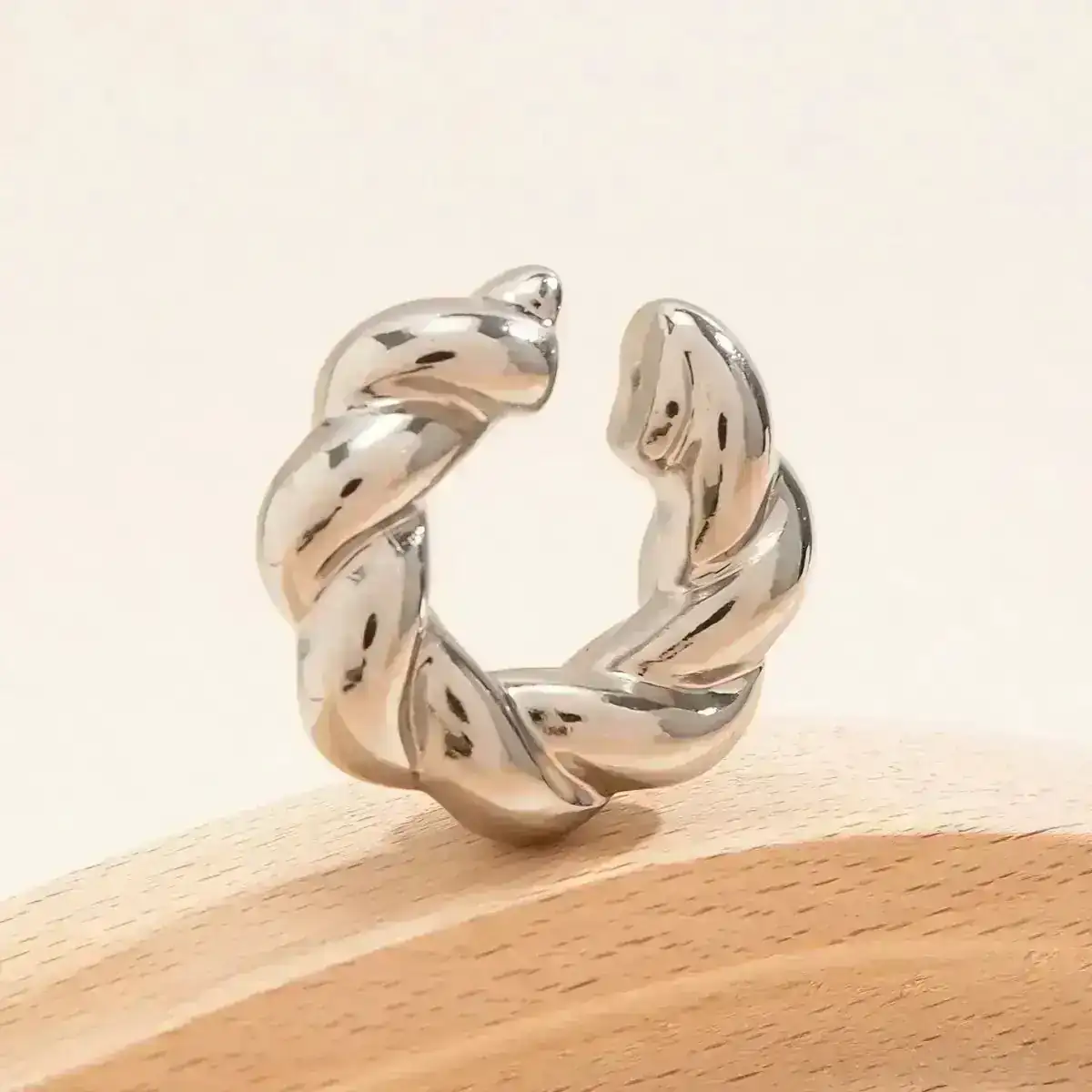 Ear Cuff Chunky Plateado REF: B02 2