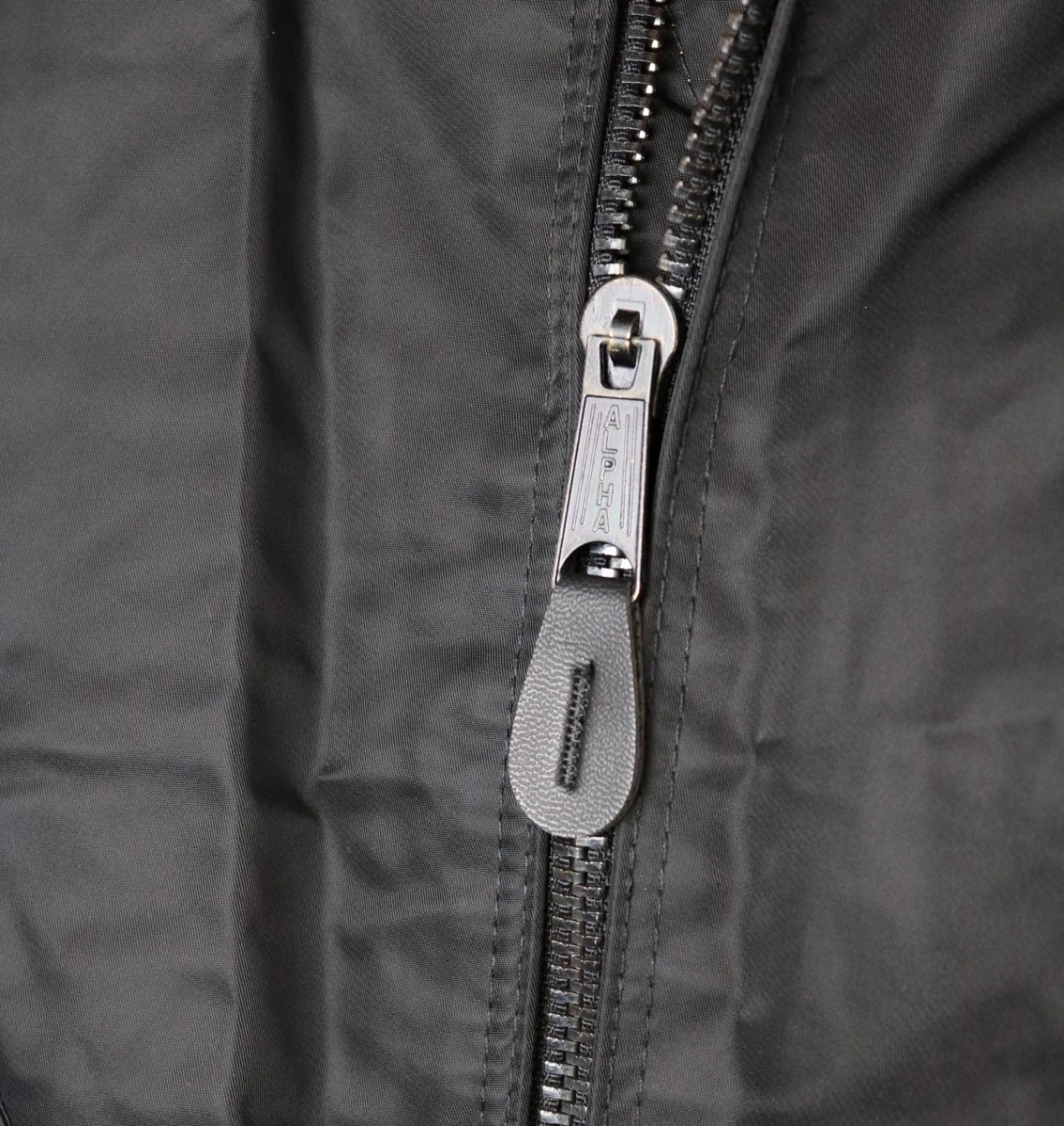 Bomber ALPHA Negra S 2