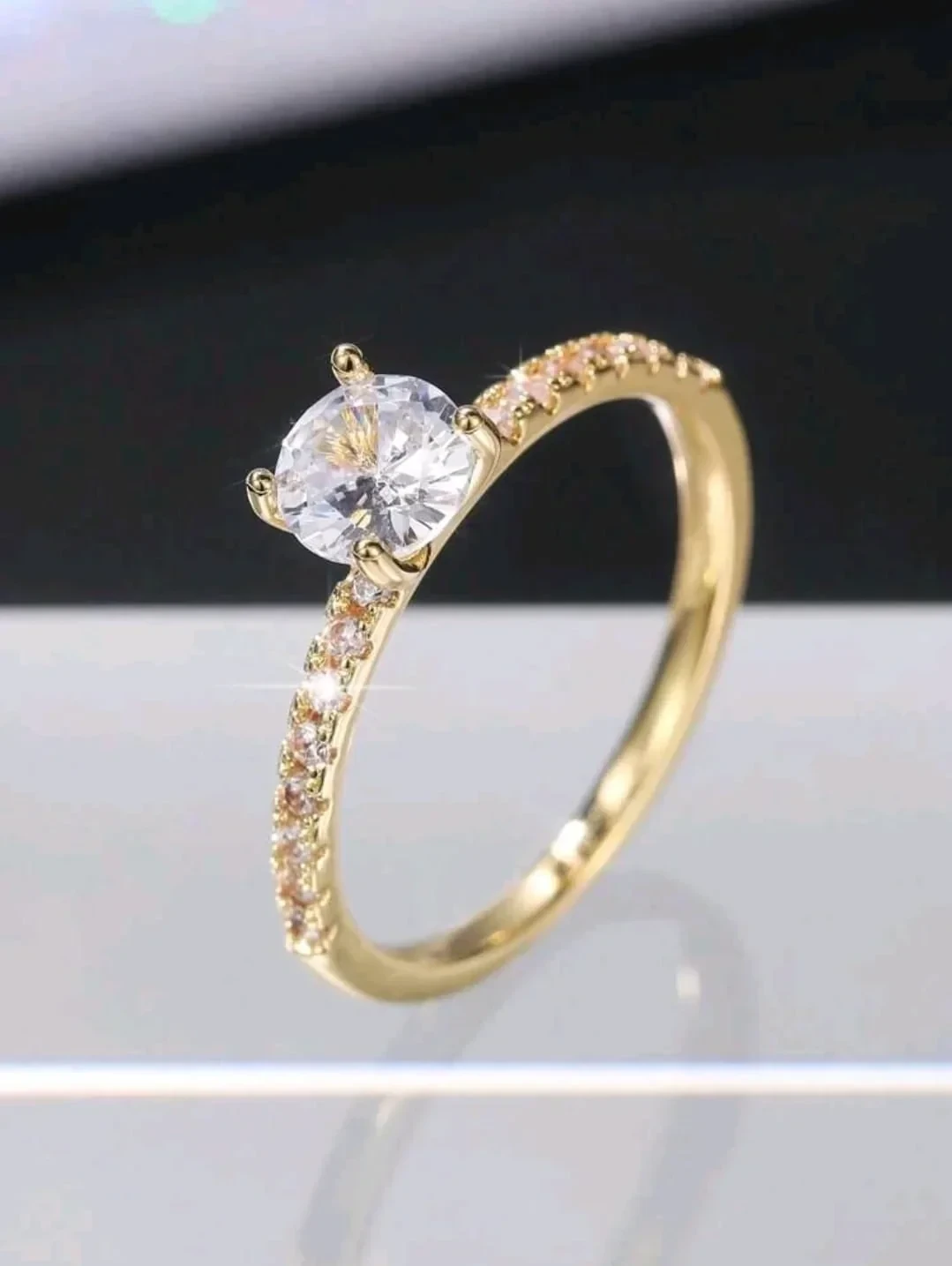 Elegante anillo en fantasía fina  2