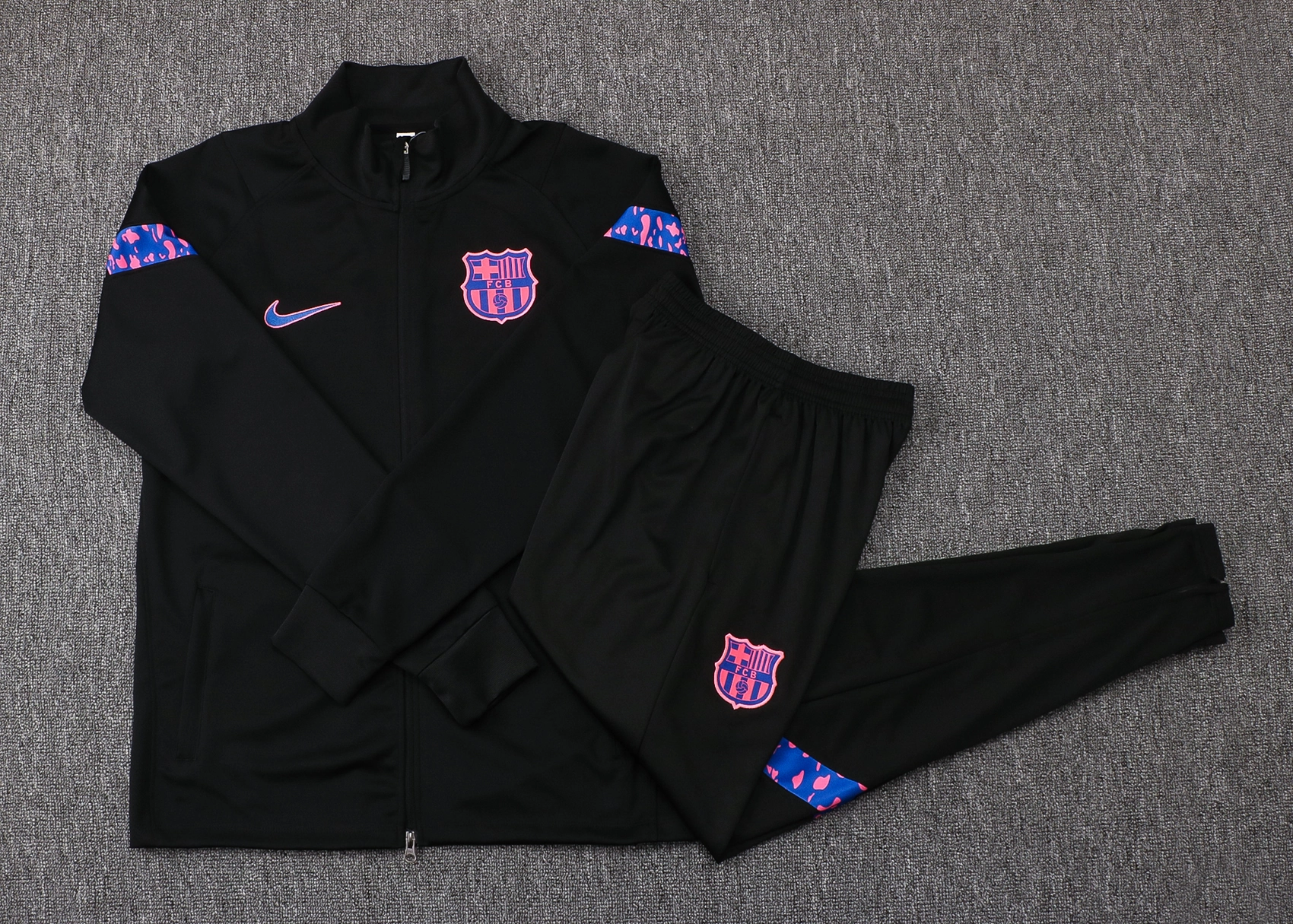 BUZO DEPORTIVO DE PRESENTACION DE BARCELONA 3