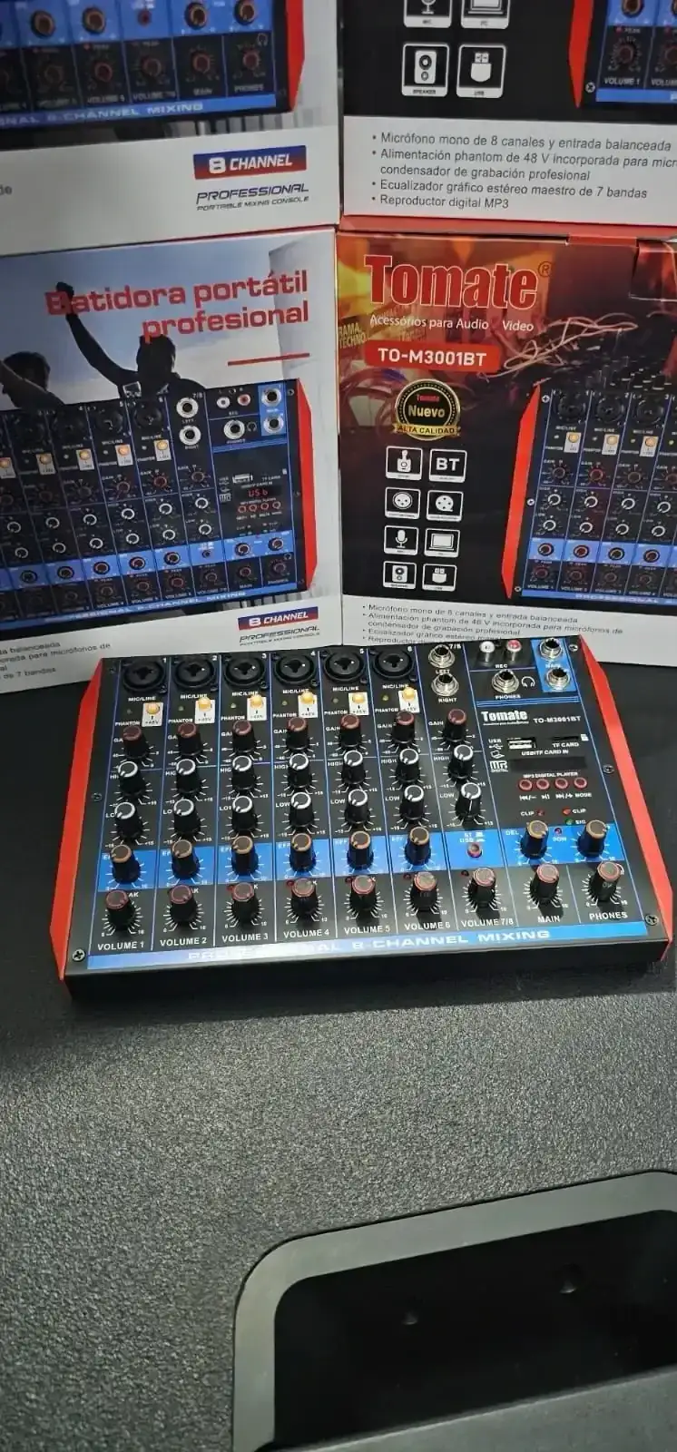 Consola de mezcla de 8 canales, grabadora Bluetooth y MP3 Mezclador de audio estéreo dedicado Consola de mezcla USB digital, consola profesional de mezcla de sonido de ruido ultra bajo para escenario -Micrófono mono de 8 canales y entrada balanceada  -Alimentcion phantom de 48V incorporado para micrófonos de condensador de grabación profecional  -Ecualizador gráfico estéreo de 7 bandas -Reproductor digital MP3  PEDIDOS Y ENVIOS A TODA BOLIVIA 