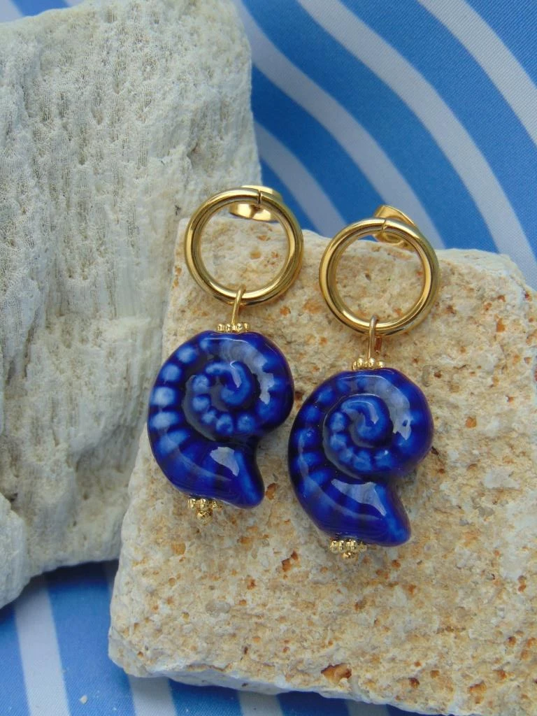 ARETES ACERO DOR CARACOLES AZUL PROFUNDO