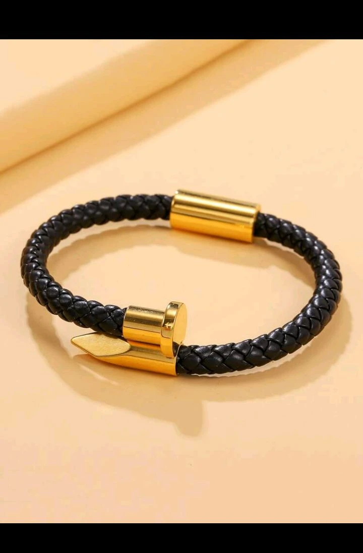 Pulsera de caballero estilo de uña/clavo. Cierre Magnético 🧲 2