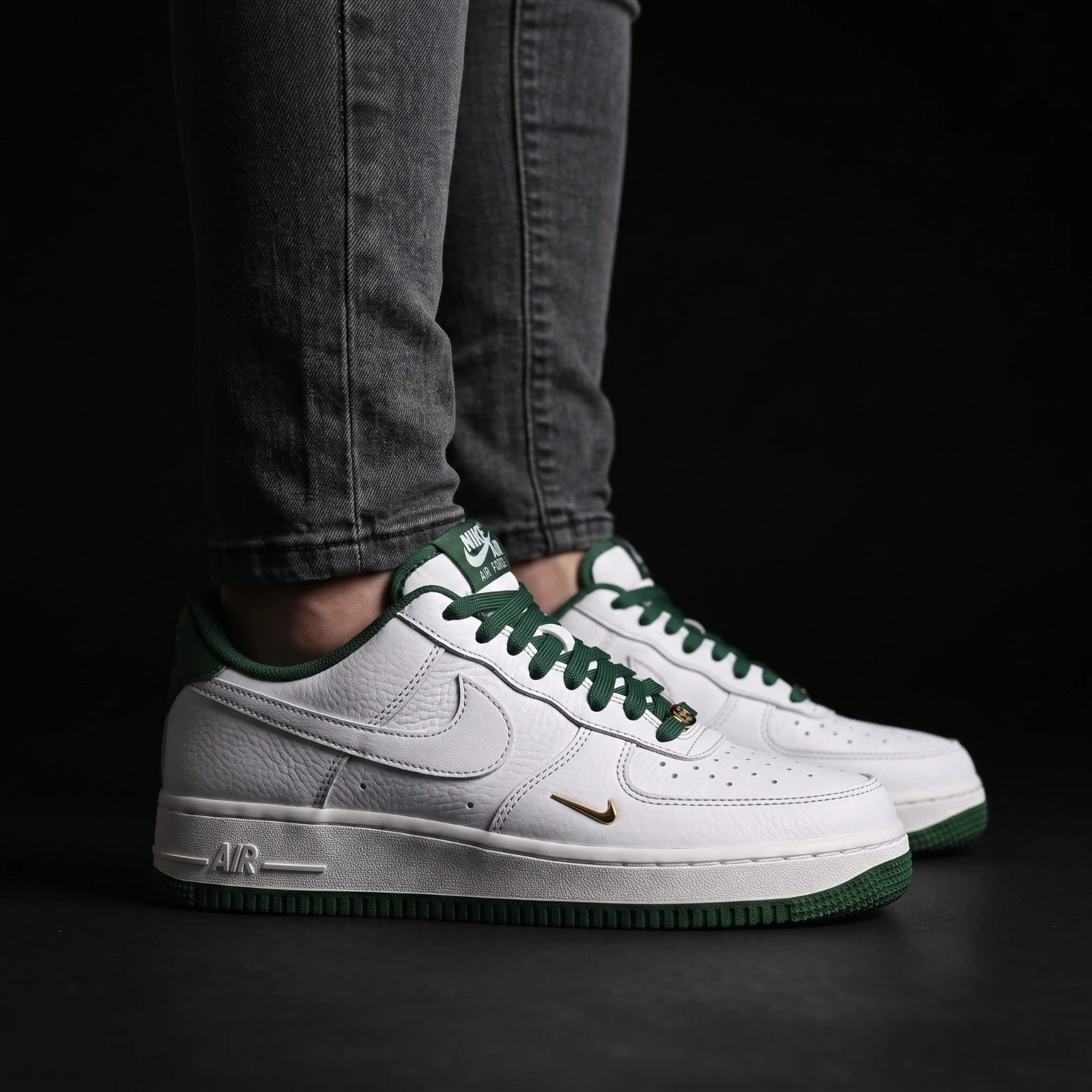 NIKE AIR FORCE 1 '07 LOW MINI JEWEL WHITE GORGE GREEN 2