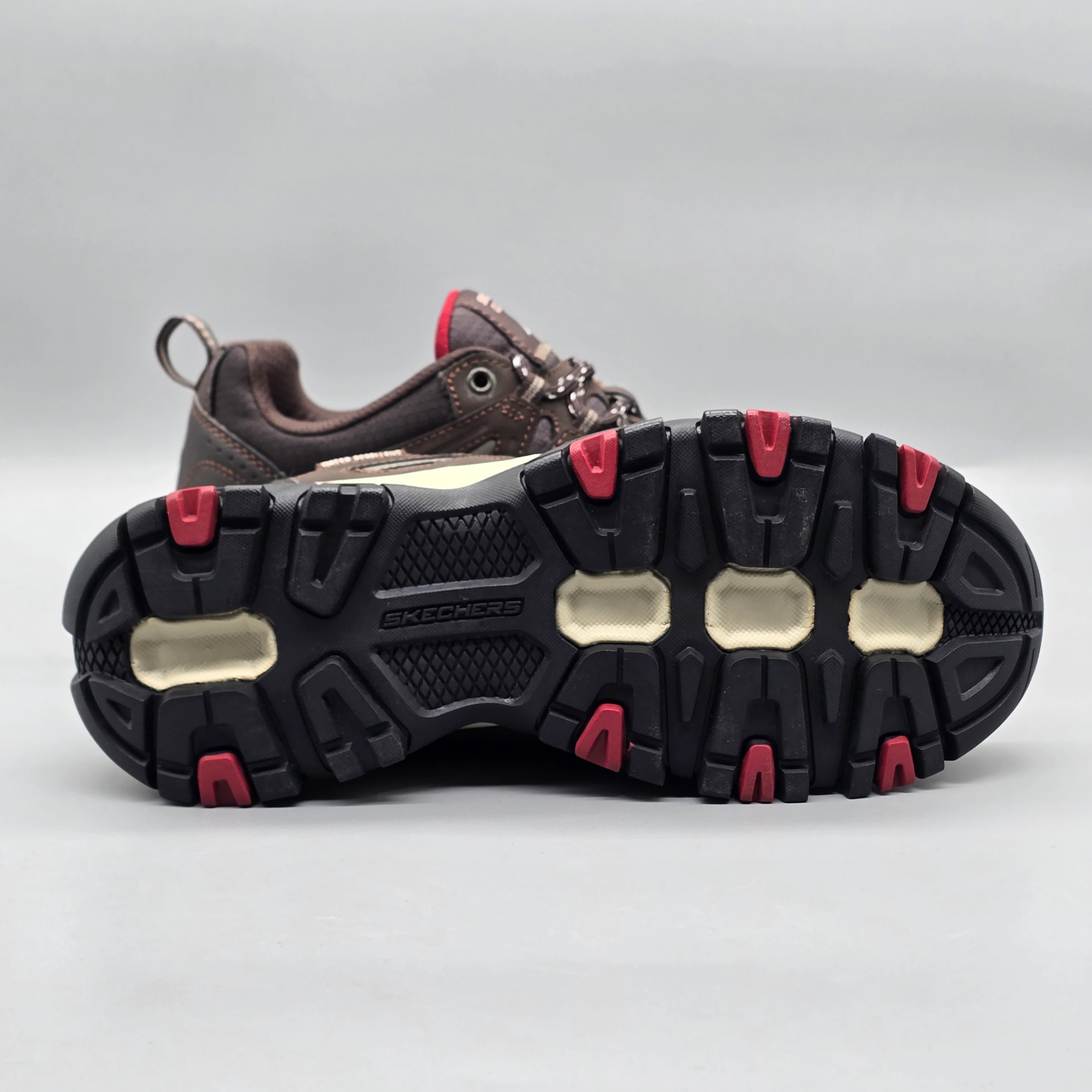 SKECHERS ESCAPE PLAN 10