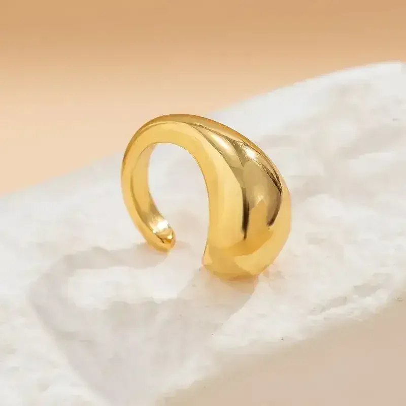 Ear Cuff Kaia Dorado REF: B20 3
