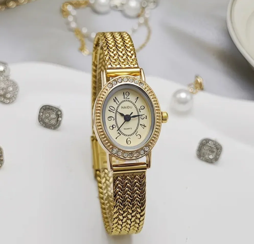 Reloj Naidu Original Acero Análogo Ovalado Dorado Fondo Dorado 3