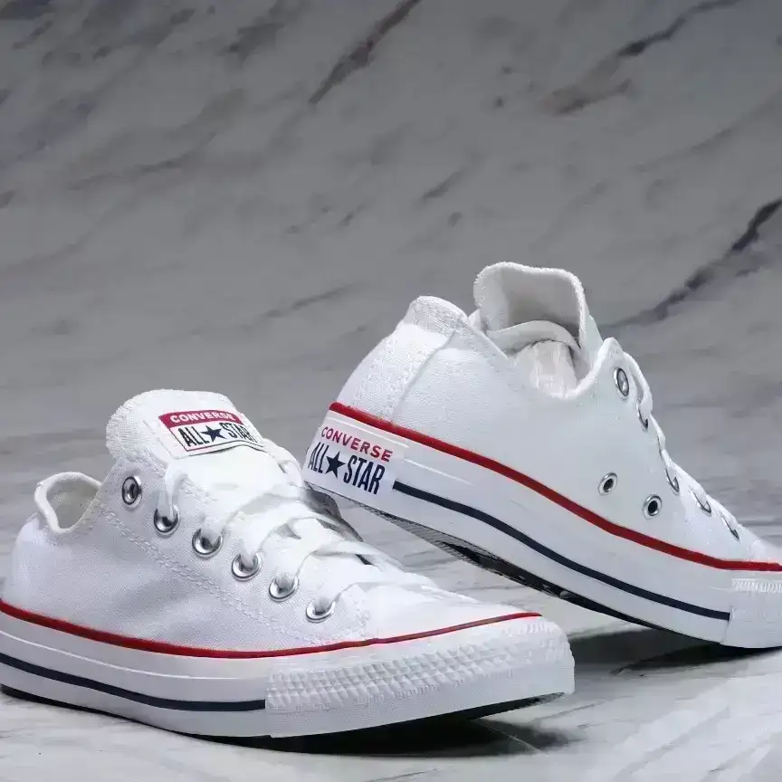 Converse chucks 3