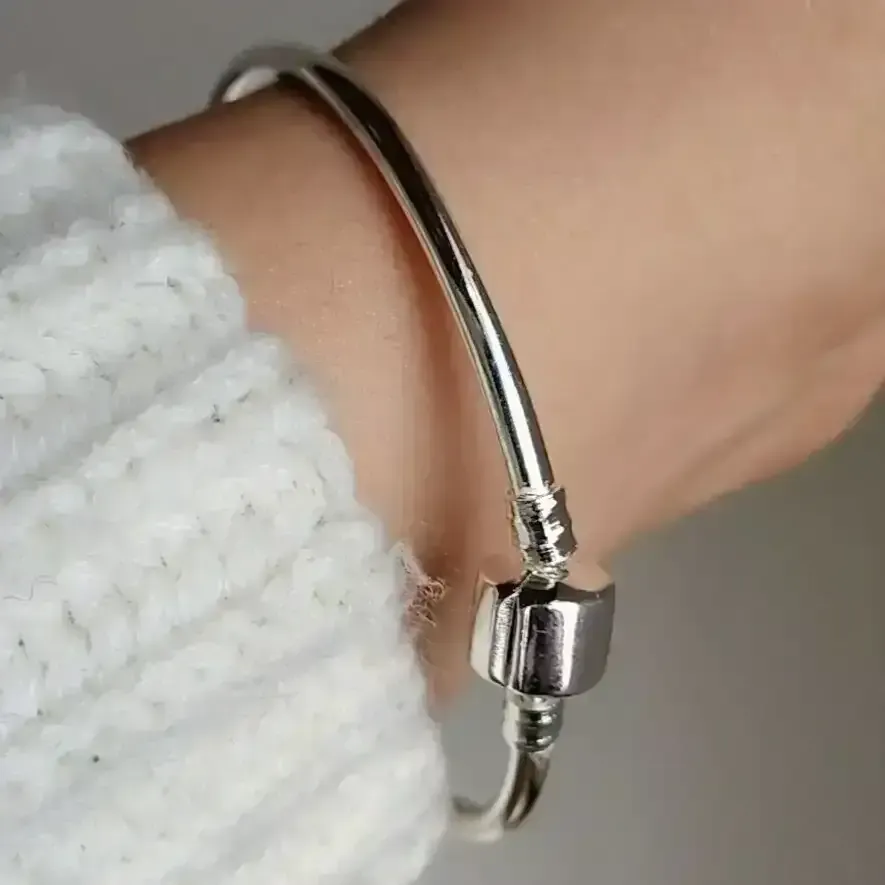 Pulsera Pandora Rígida 