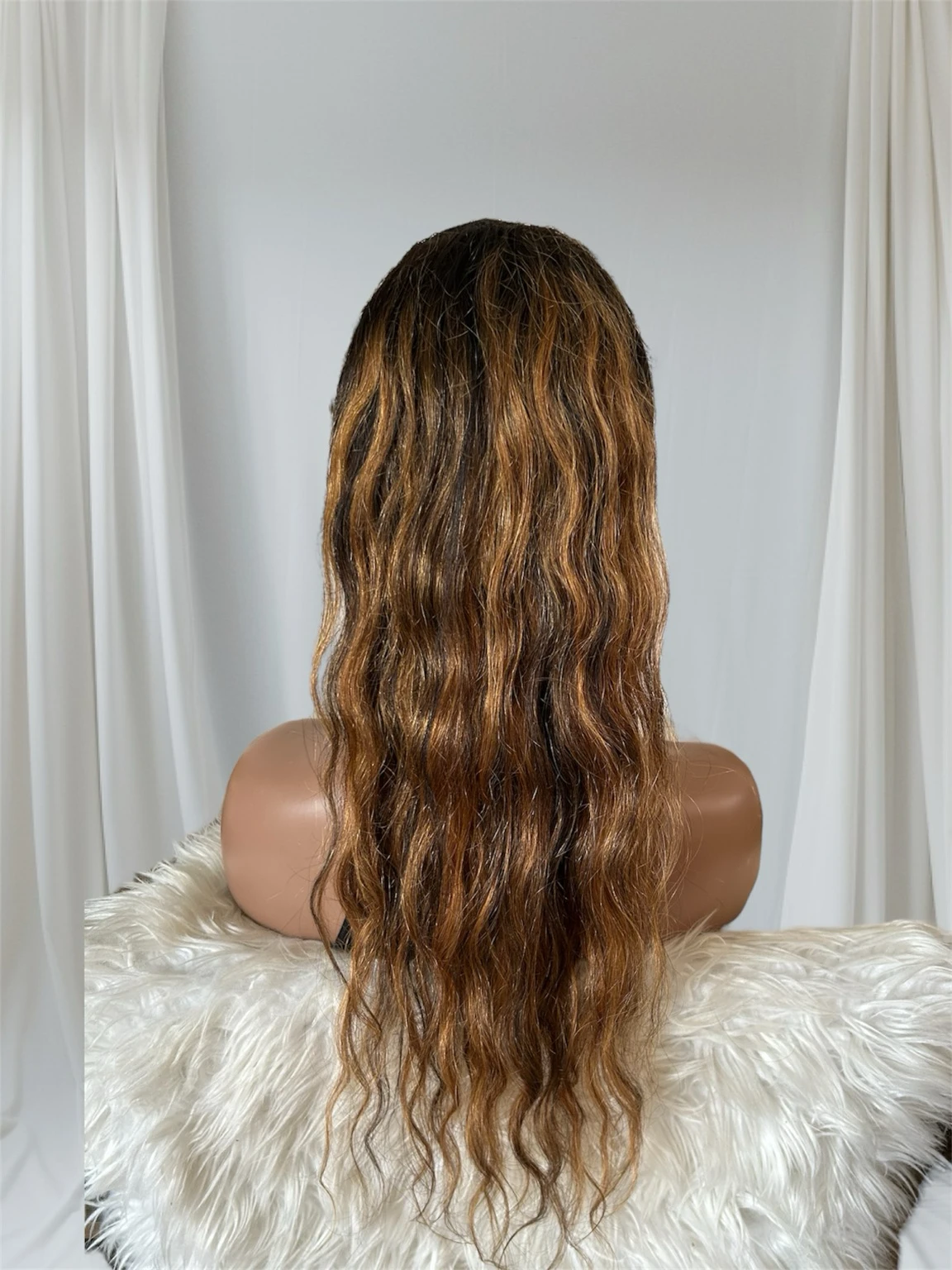 Cola de cabello humano 24” 1b /27 2