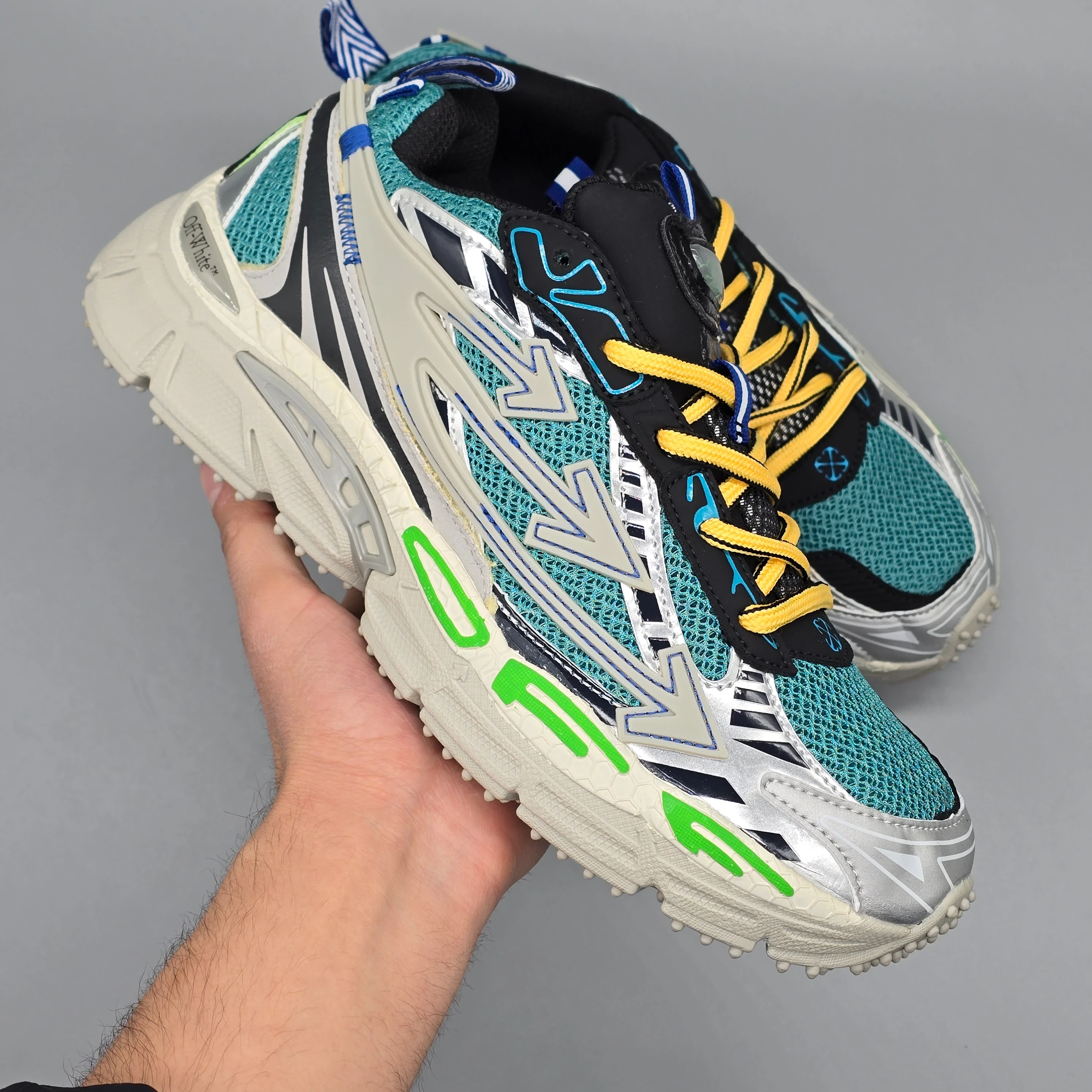 OFF-WHITE HOMBRE (1.1)