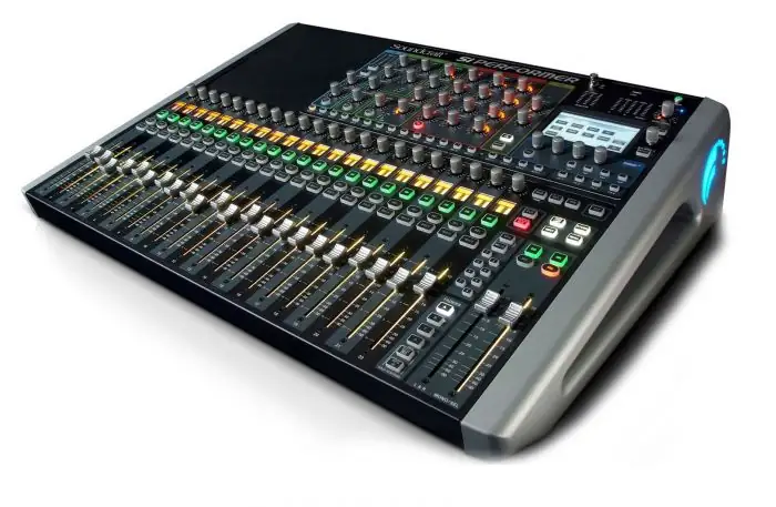 SOUNDCRAFT CONSOLA DIGITAL 24 X 16 CANALES SI PERFORMER 2 2