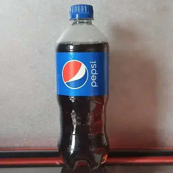 Pepsi desechable de 600 ml 