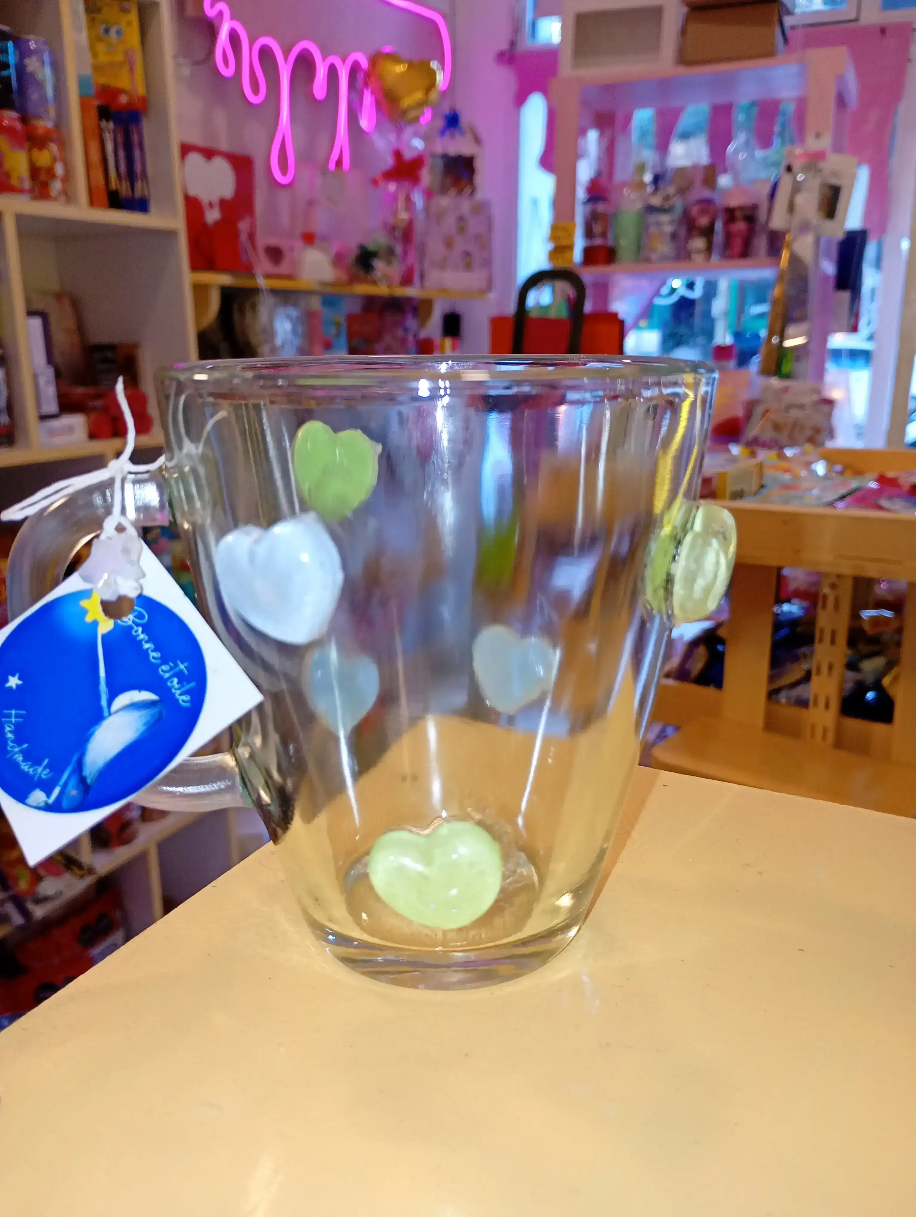 Taza con charms