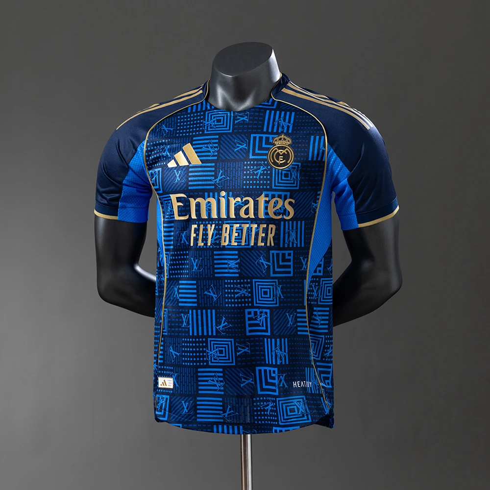 CAMISETA IMPORTADA VERSION JUGADOR REAL MADRID( louis vuitton)