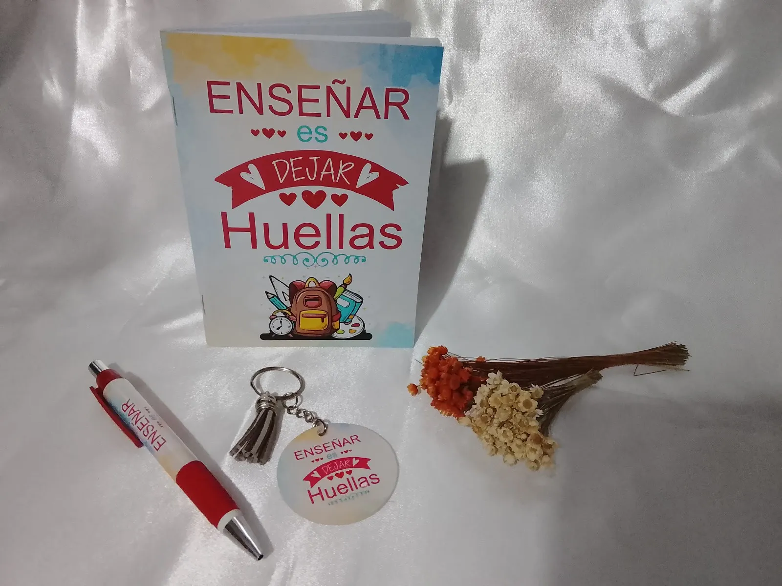 Libreta llaveo y lapicera 
