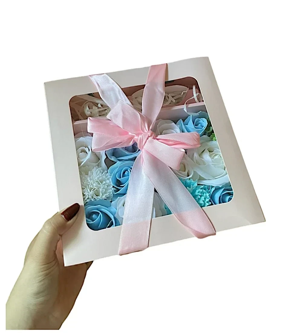 CAJA DE FLORES CON AROMA