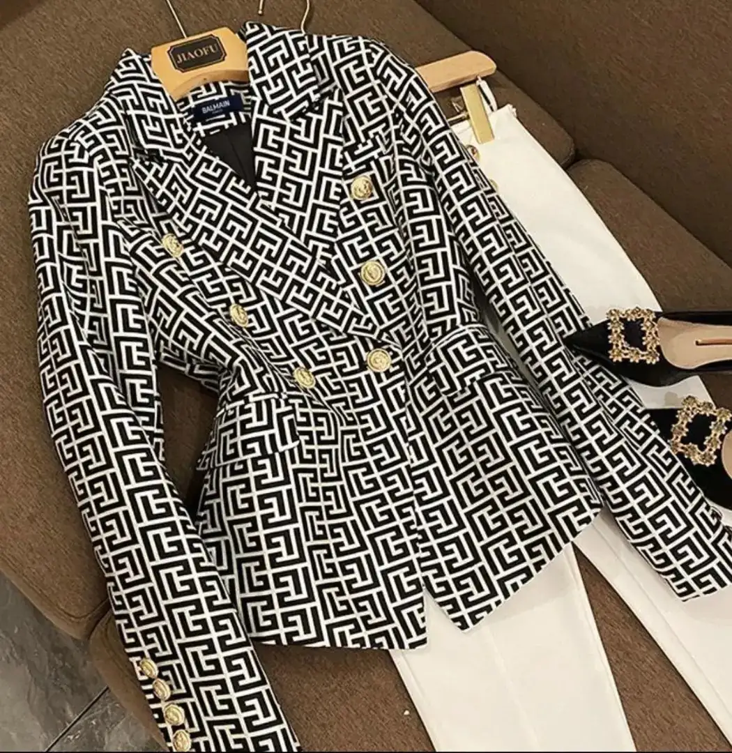 BALMAIN 