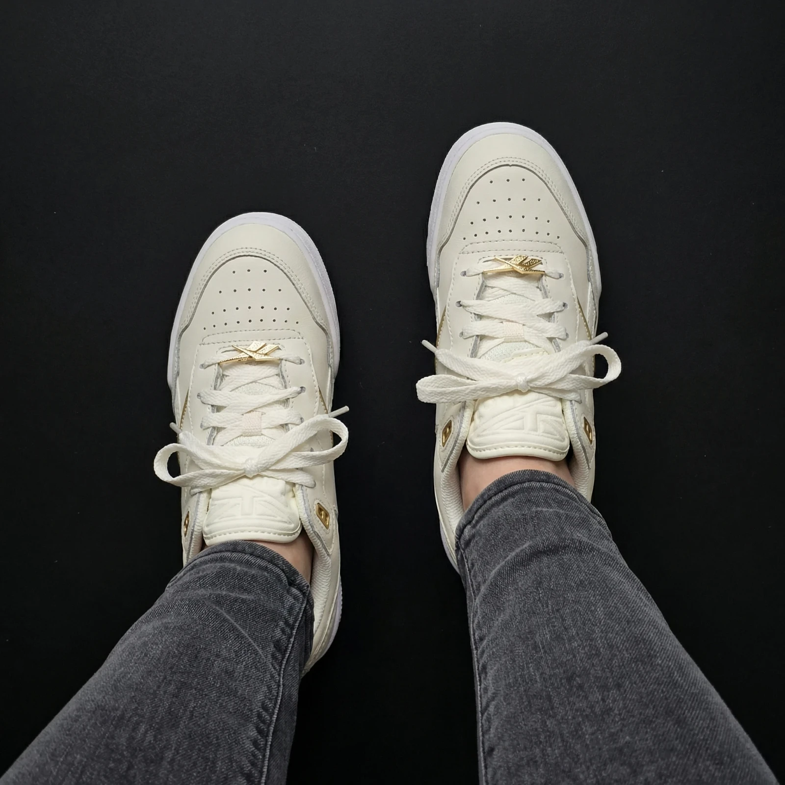 TENIS REEBOK BB 4000 II DE MUJER 3