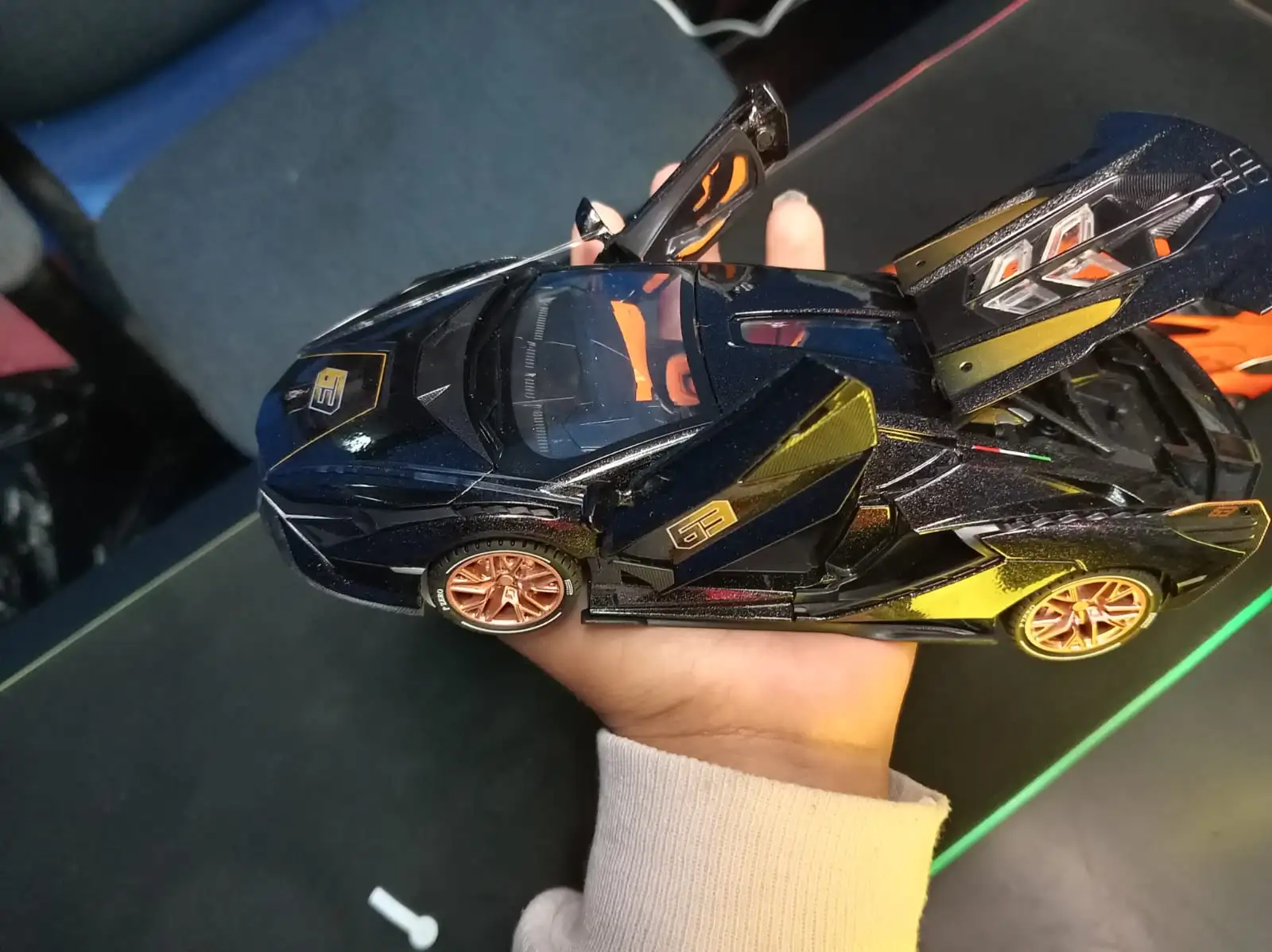 CARRO LAMBORGHINI  2