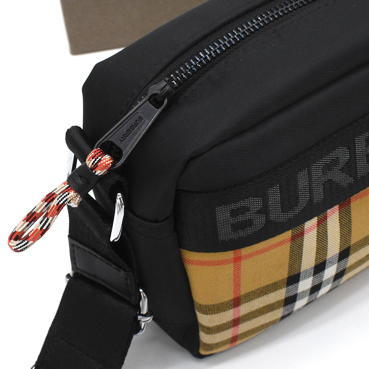 Bolso Bandolera Burberry 4