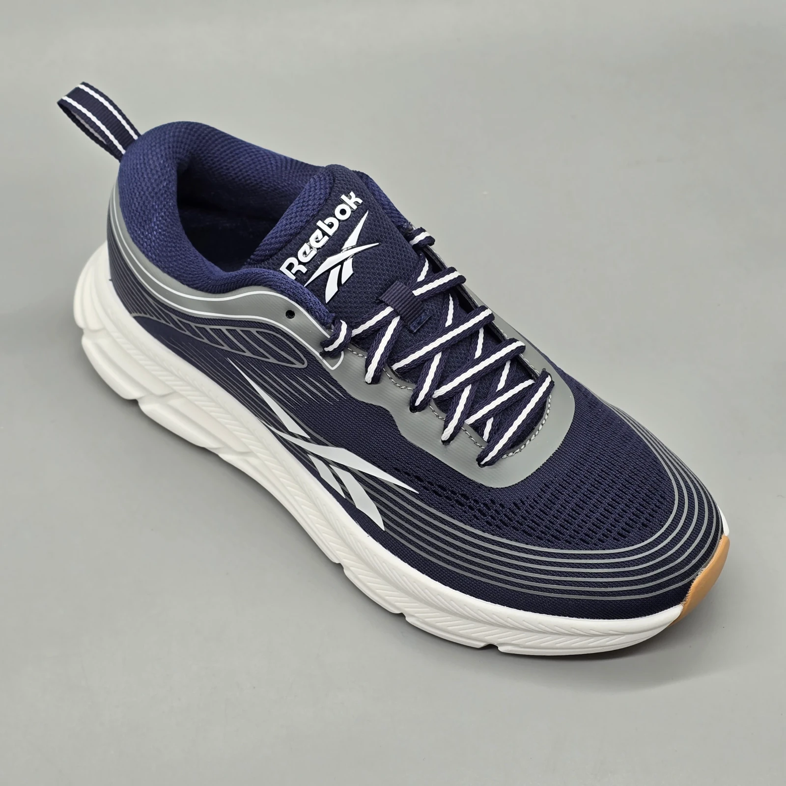 REEBOK ROAD STRIDER 3