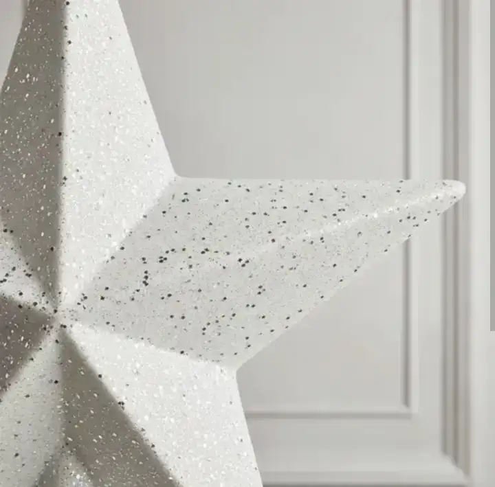 Puntal estrella gibreada 15x14 cm blanco  3
